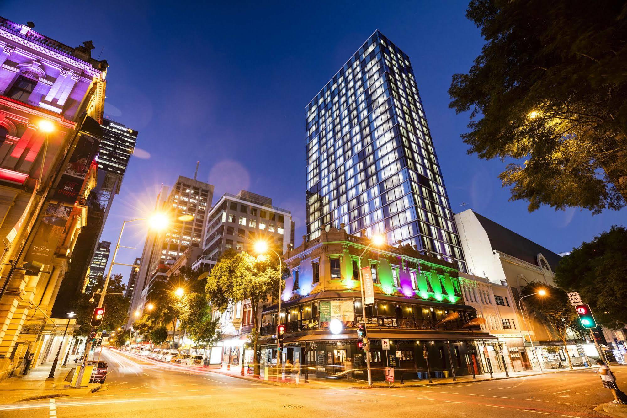Отель Ibis Styles Brisbane Elizabeth Street Экстерьер фото